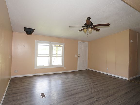 4th image of 2912 E County Road 875 N