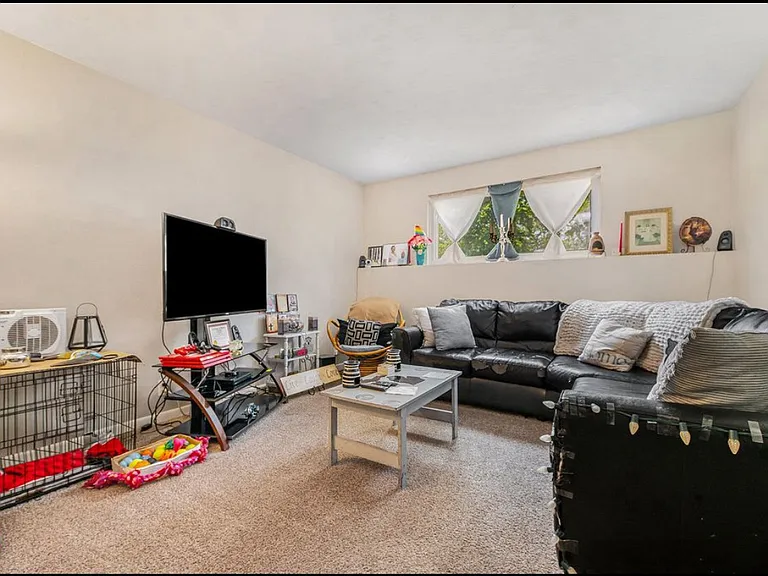 8423 S Westnedge Ave — Photo 4