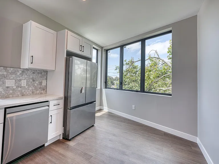 4202 Telegraph Ave #301 — Photo 9