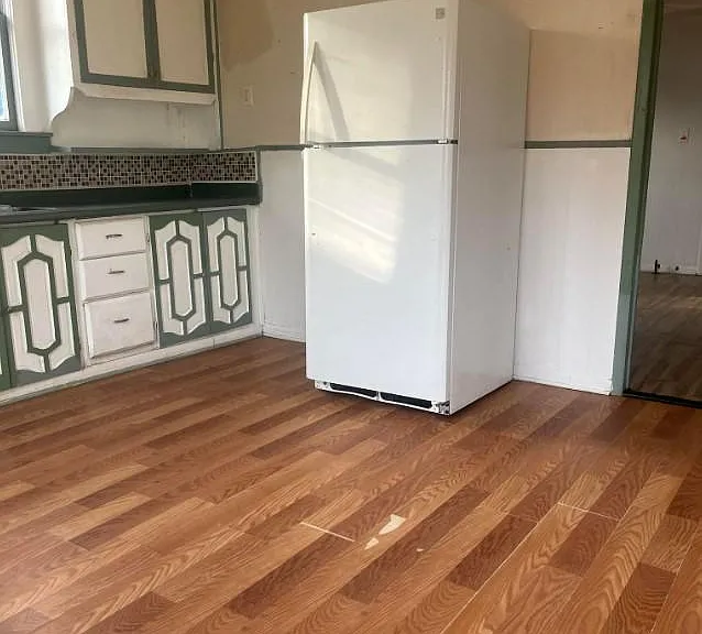 926 W Nelson St — Photo 9