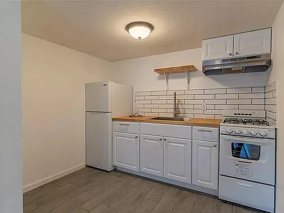 23786 Springwater Rd — Photo 7