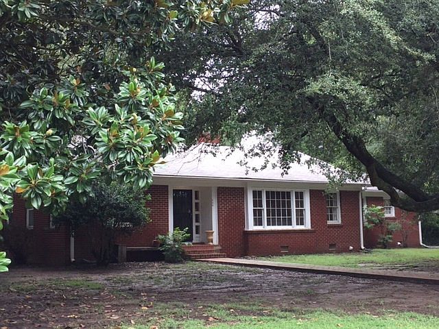 1st image of 300 N Deer Creek Dr