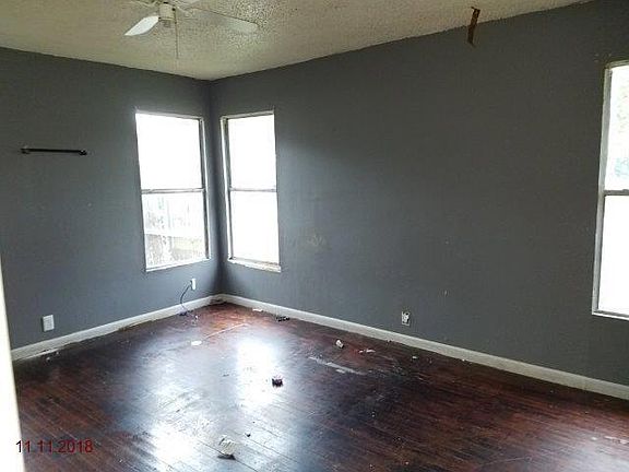 3rd image of 4225 Whitehall St