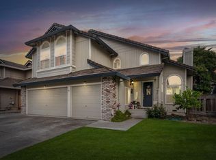 1359 Rosana Way, Rohnert Park, CA 94928