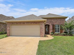 38 Savannah Cir, Brandon, MS 39047