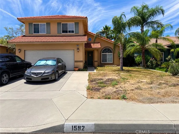 1592 Western Village Dr, San Jacinto, CA 92583