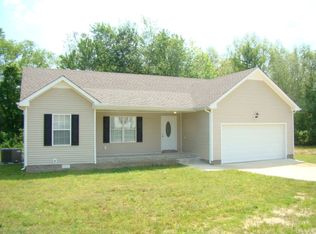 141 Foxfire Rd, Paris, TN 38242