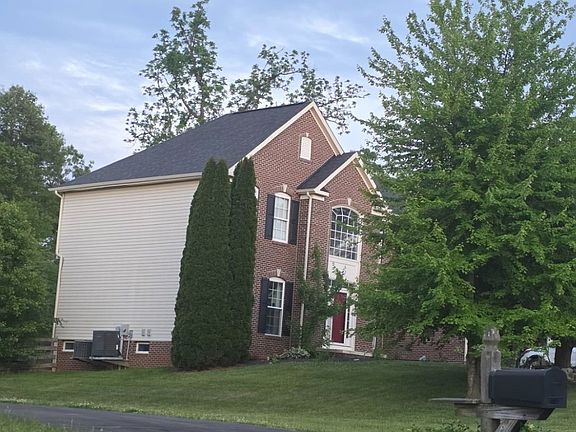 3rd image of 504 Sawgrass Dr