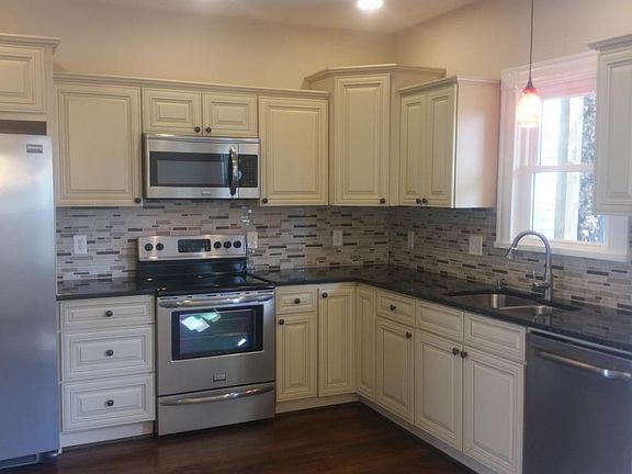 5th image of 913 Chimborazo Blvd