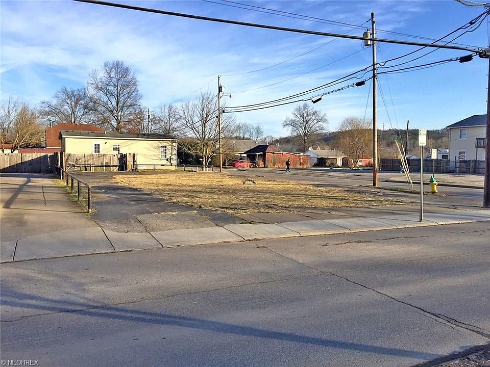 1st image of 1329 Broadway Ave