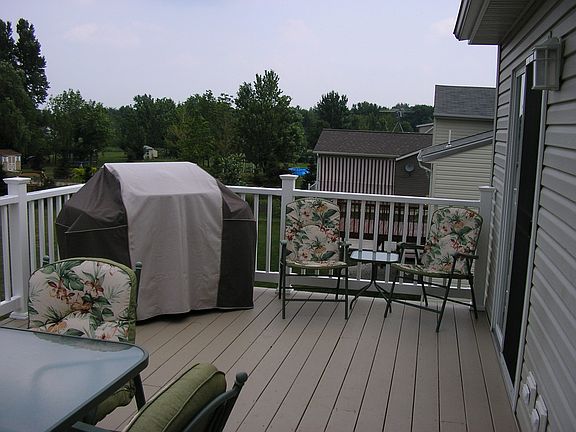 Deck View (12' x 25')