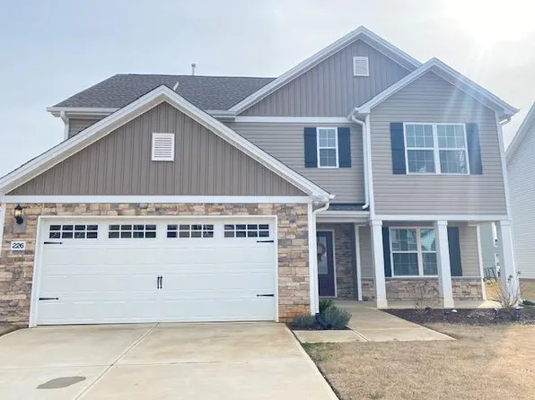 226 Campaign Dr, Mebane, NC 27302