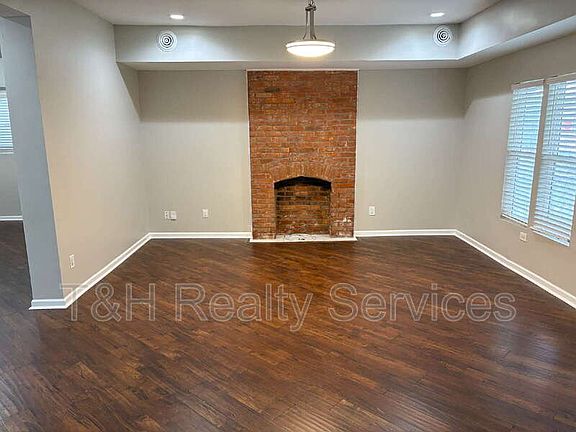 4th image of 2246 Bellefontaine St