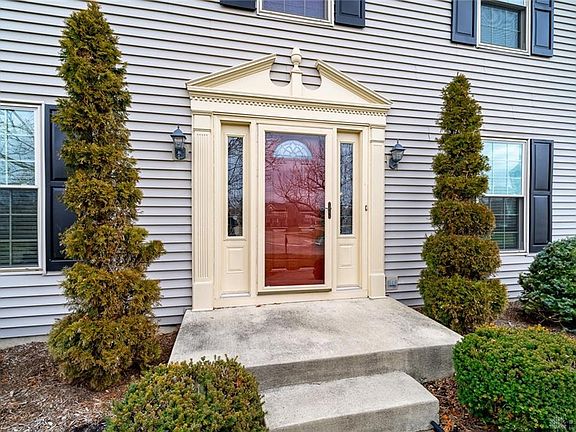 2nd image of 2220 Woodedge Ct