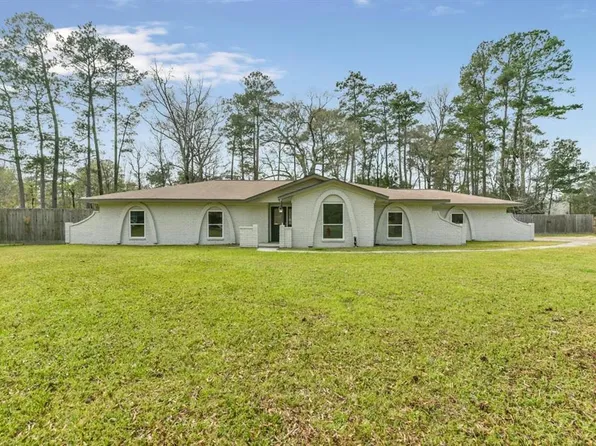 2302 Flamingo St, New Caney, TX 77357