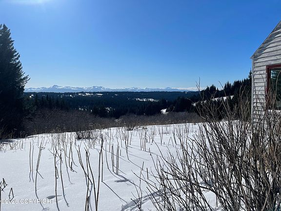 3rd image of 62091 Crossman Ridge Rd