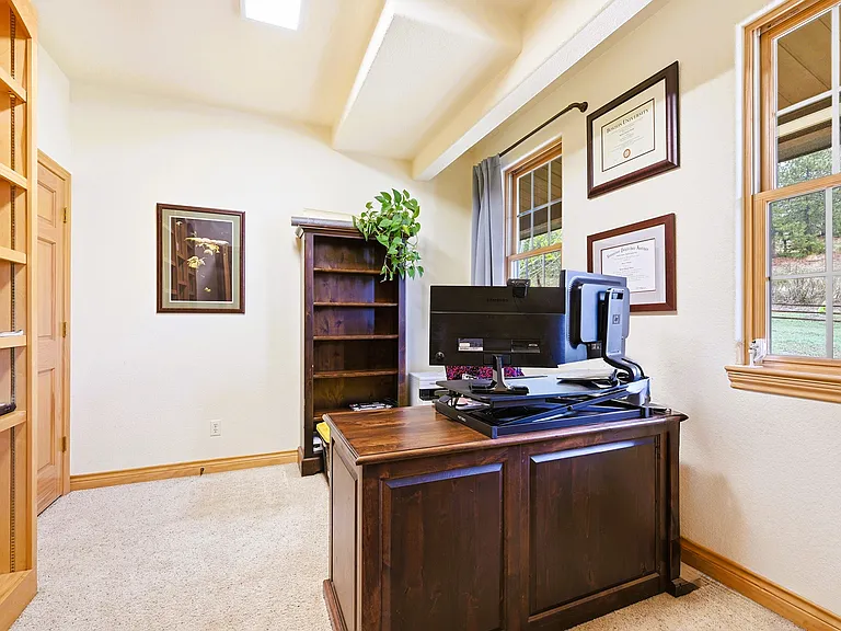81 Elmgreen Ln — Photo 21