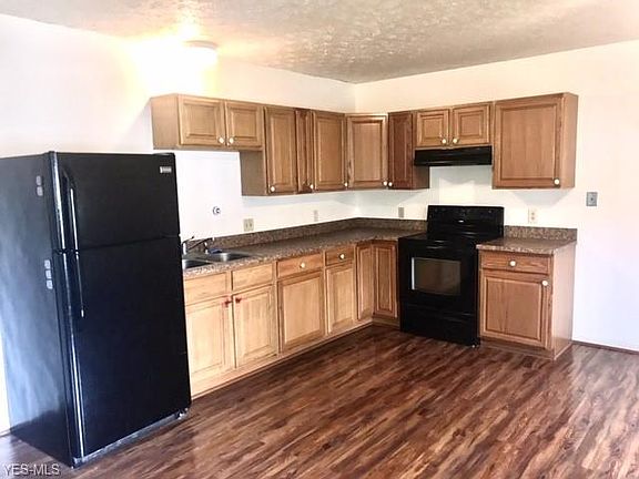 2nd image of 159 Weller Dr #2