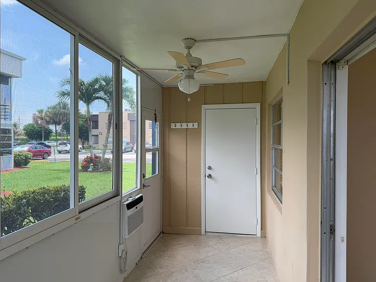 119 Burgundy Dr #C — Photo 19