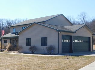 145 Pamela Dr, Friendsville, PA 18818