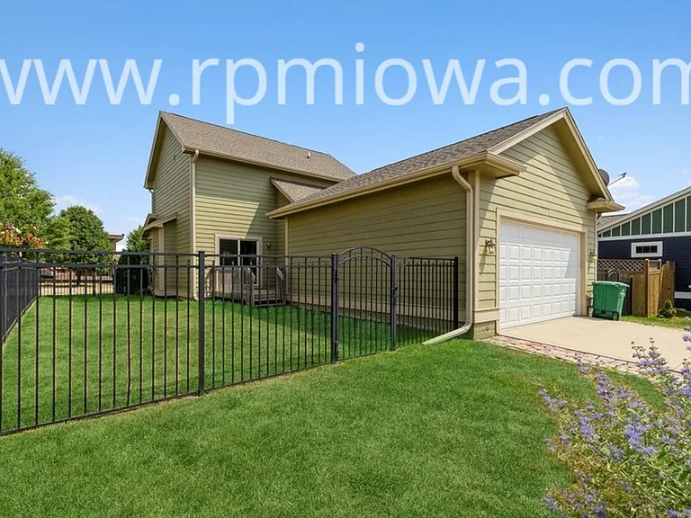 1907 SW Vintage Pkwy — Photo 16