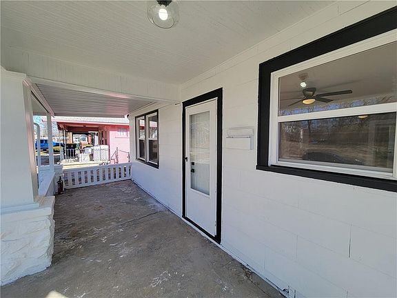 3rd image of 5627 S Benton Ave