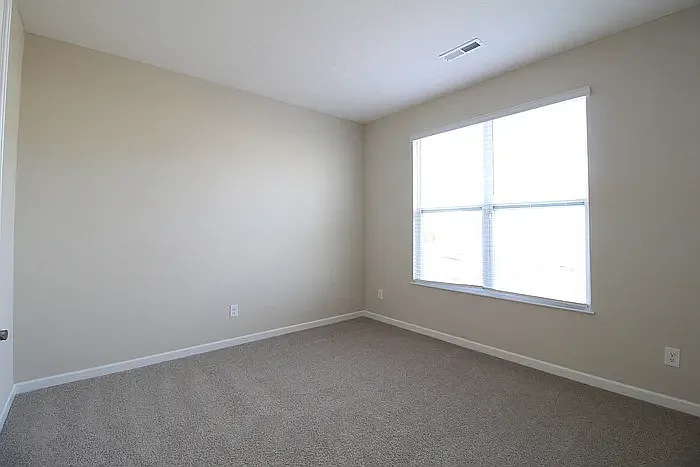 409 Halton Dr — Photo 20