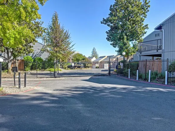 7944 Arcade Lake Ln, Citrus Heights, CA 95610