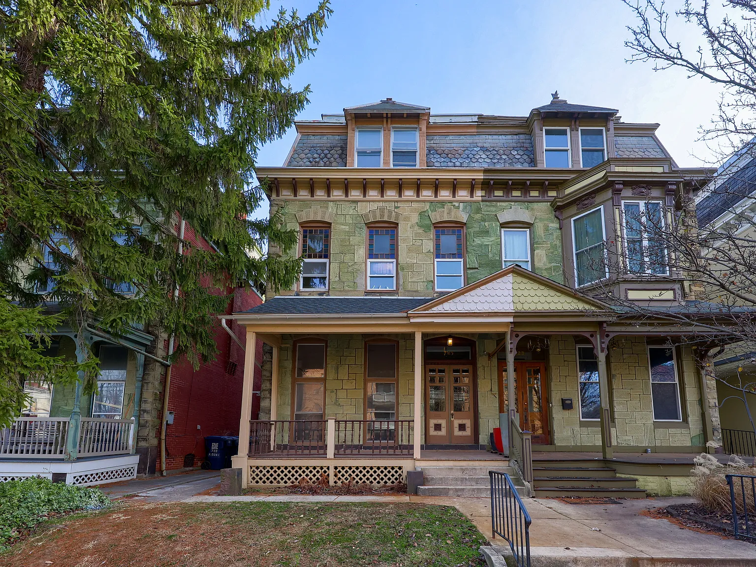 725 N Duke St — Photo 2