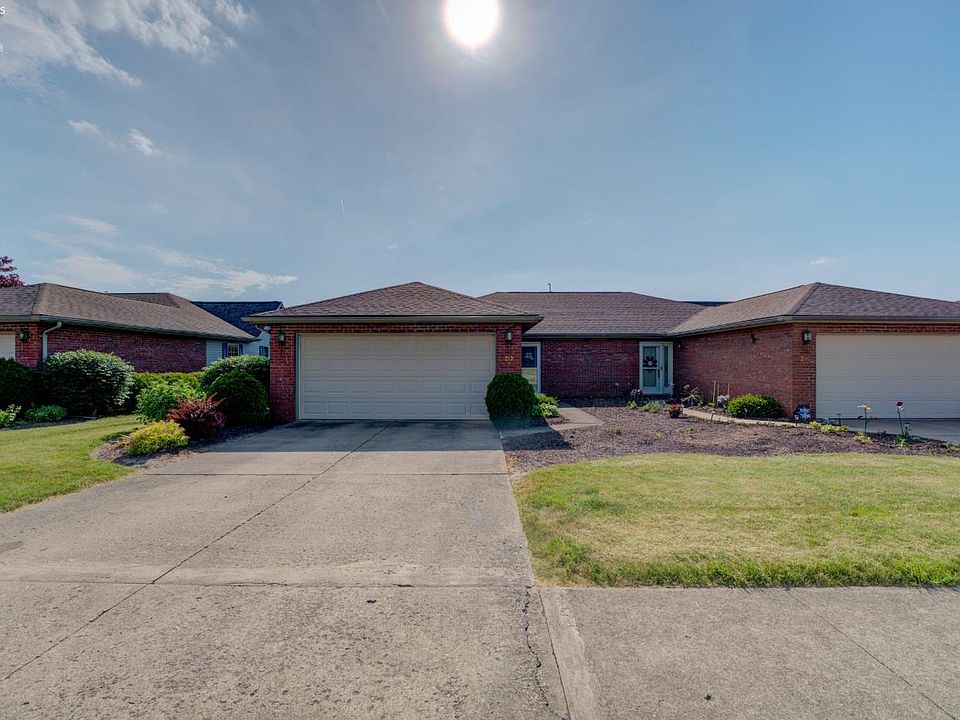 1st image of 212 Crestwood Dr