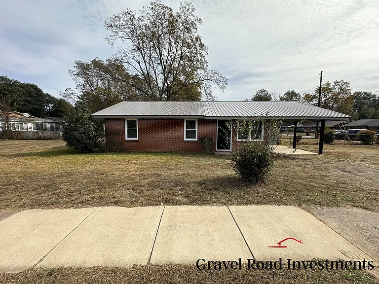 2103 Martin Luther King Jr Blvd — Photo 12
