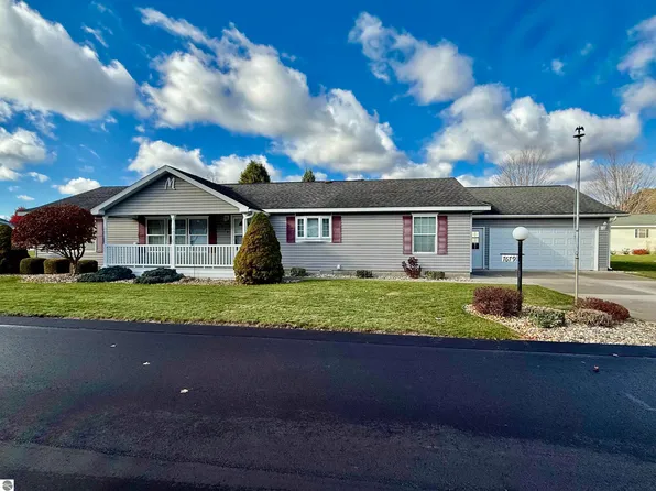 7679 Riverview, Saint Louis, MI 48880