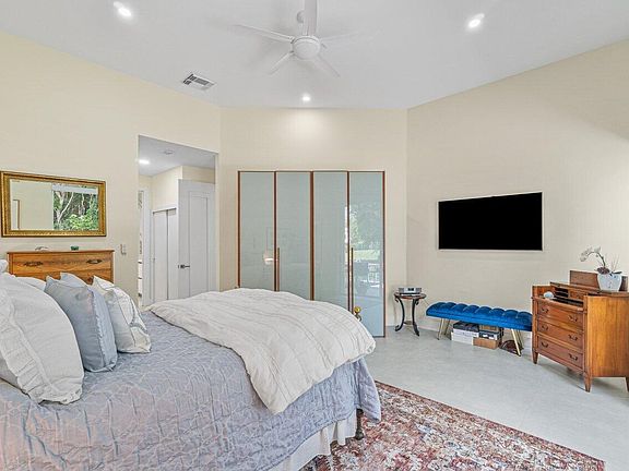 5th image of 6273 San Michel Way