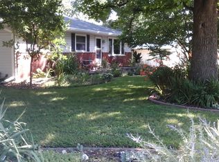 25 Cedar Ct, Montrose, IA 52639