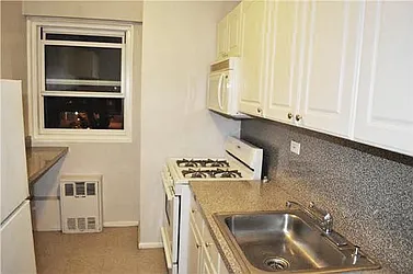 Rented by Weichert Manhattan Midtown