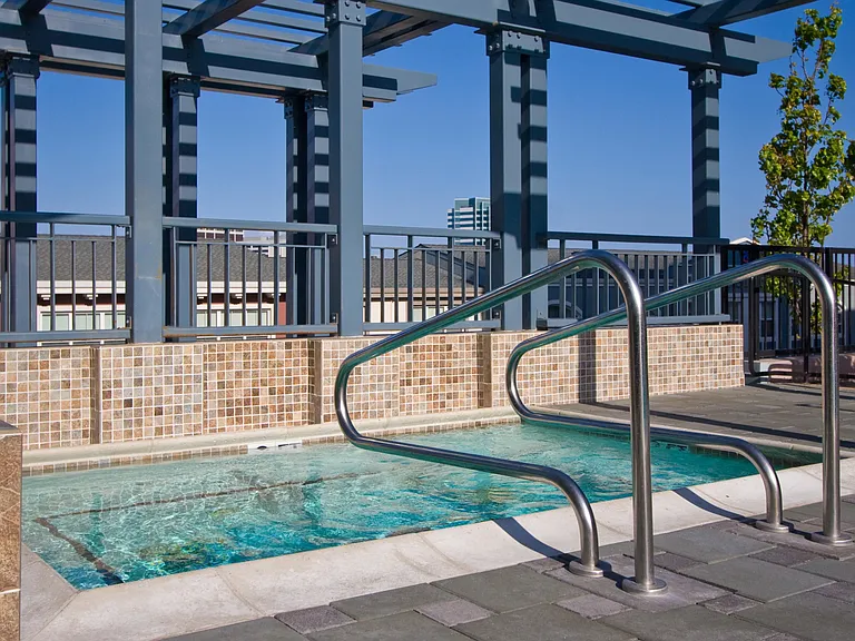 Bay House Emeryville — Photo 22