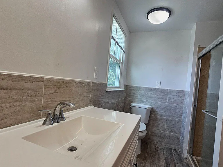 328 Rees Dr — Photo 26