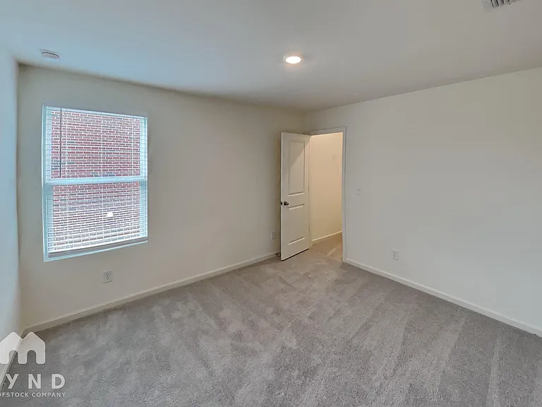 121 Maison Dr — Photo 10