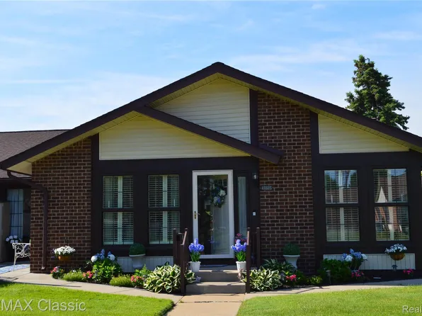 40605 Newport Dr #294, Plymouth, MI 48170