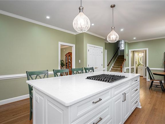 5th image of 1109 Lamorelle Ct