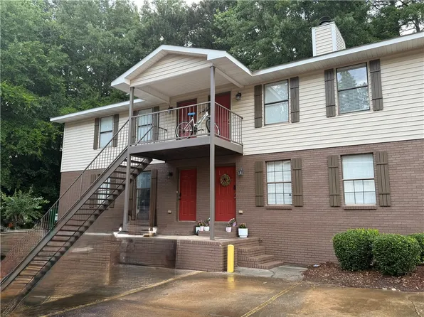 449 N Donahue Dr APT B15, Auburn, AL 36832