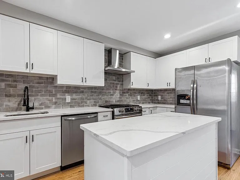 1534 S Charles St — Photo 14