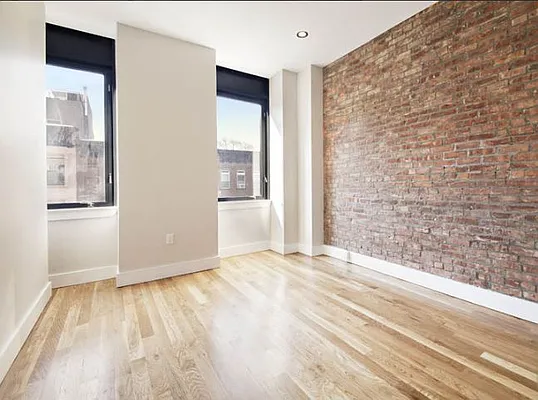 Rented by Uptown Flats LLC | media 3