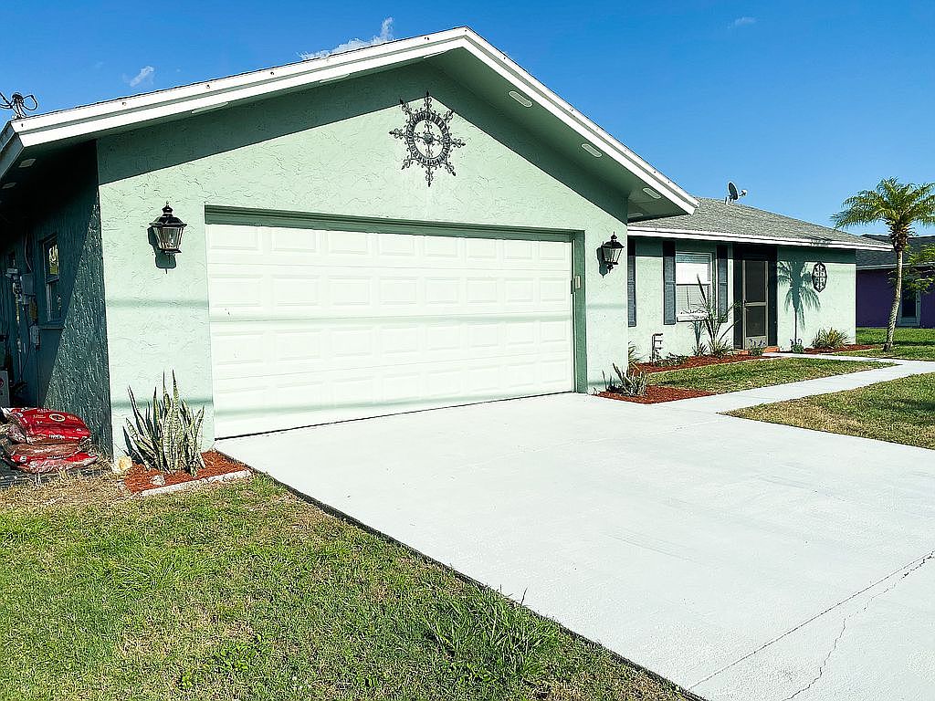 3521 SE 4th Pl, Cape Coral, FL 33904 | Zillow