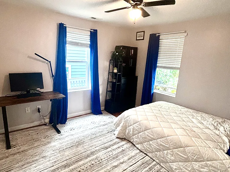 301 Seaton Pl NE #3 — Photo 8