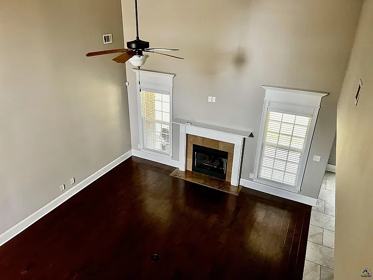609 Cannock Ct — Photo 27