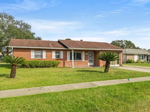 6204 16th St, Zephyrhills, FL 33542
