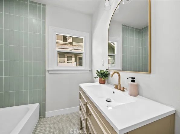 612 King St, Monrovia, CA 91016