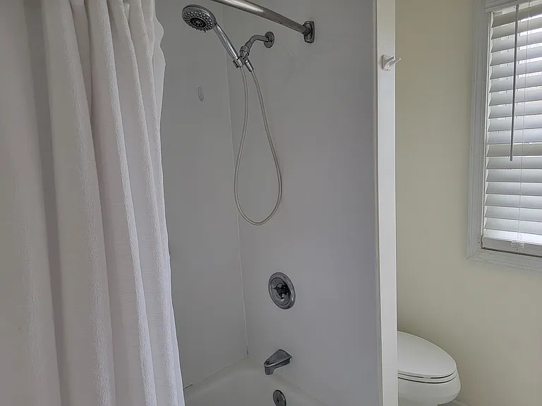 135 W Main St #5 — Photo 14