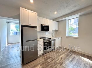 1 E 35th St UNIT 1A, Hamilton, ON L8V 3X5